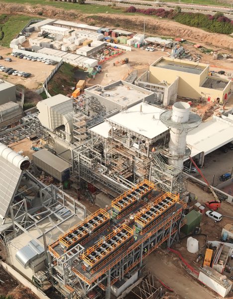 Installation of a turbine in the Be'er Tuvia IPM power plant -